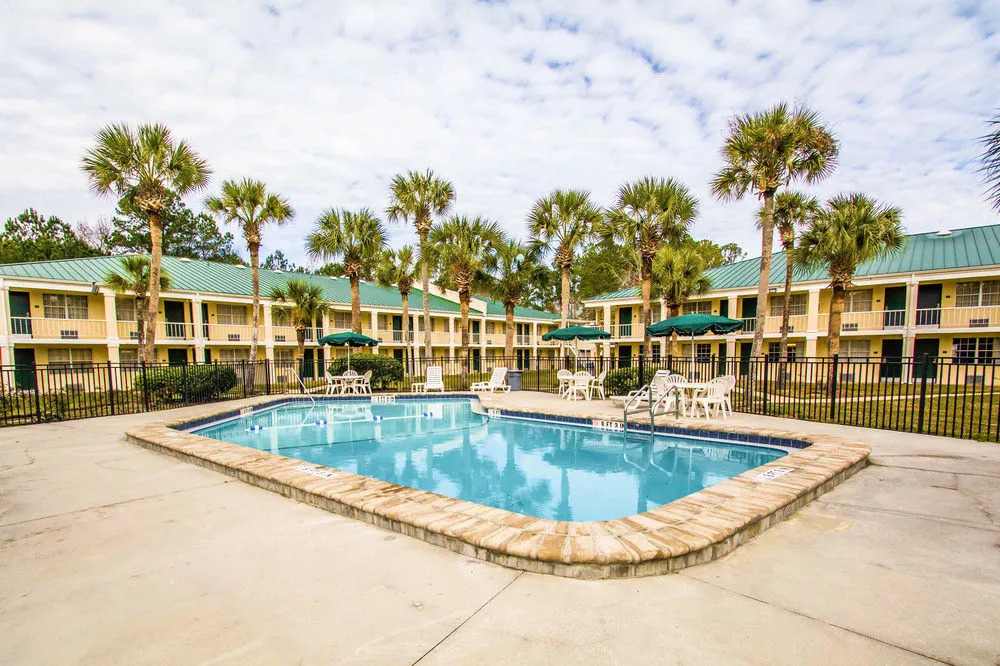 Rodeway Inn