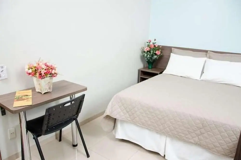 Serras Hotel