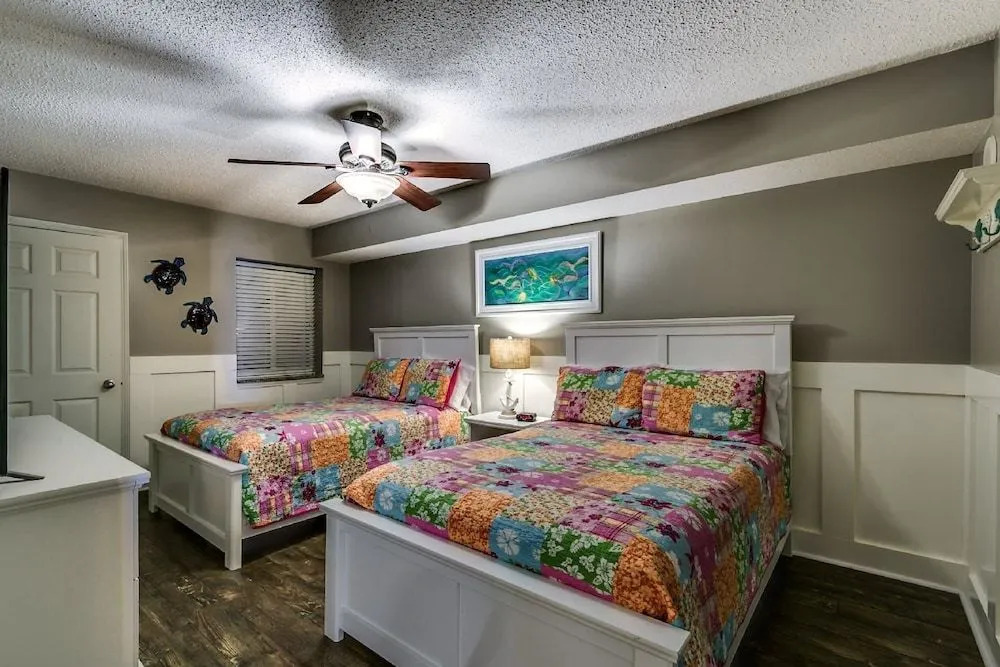 South Shore Villas - 602 by RedAwning