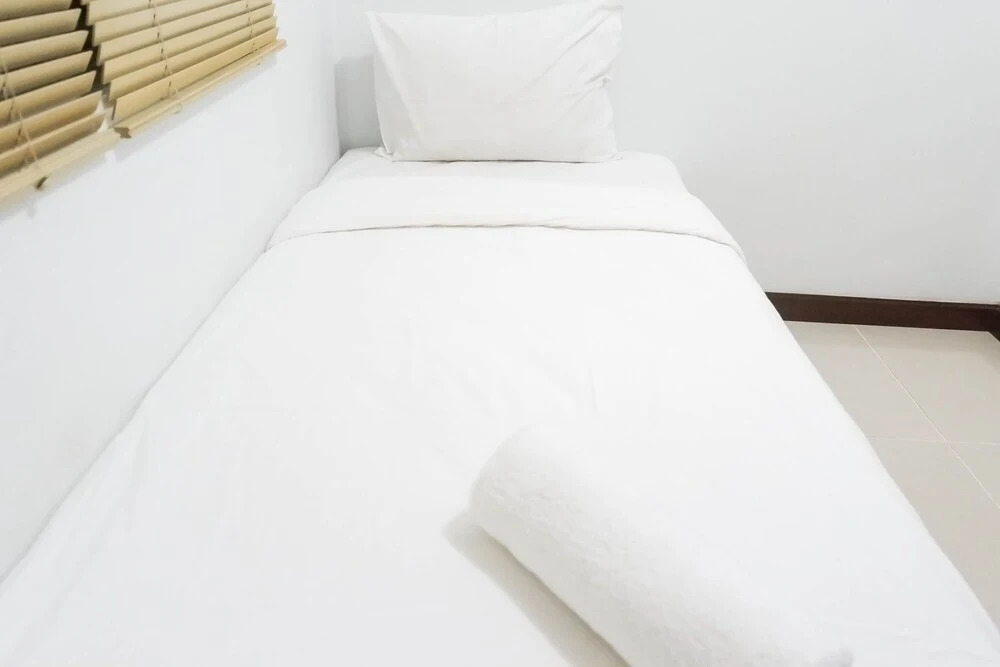 Convenient 3BR Apartment at Waterplace Residence Pakuwon Indah