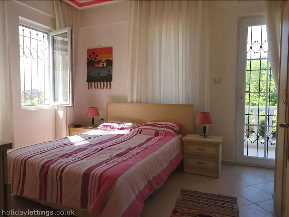 New Age Villa Tina