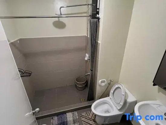 Q Inn Serin East, Tower 2, Behind Ayala Malls, Tagaytay City