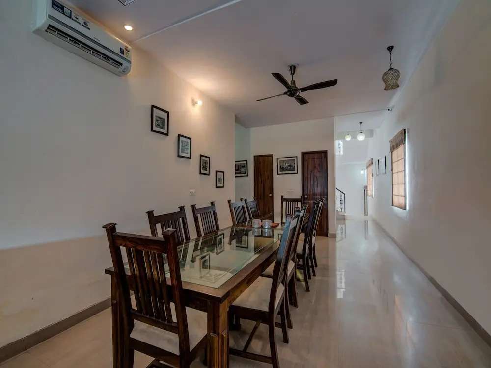 OYO 16433 Raj Kothi