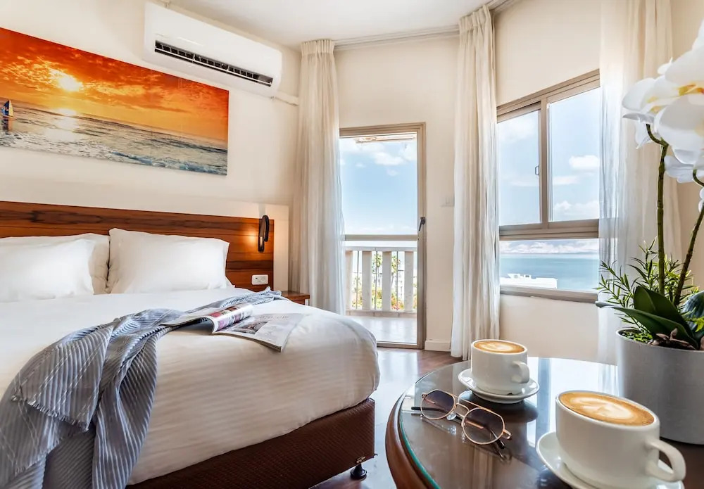 Aviv Holiday Flat