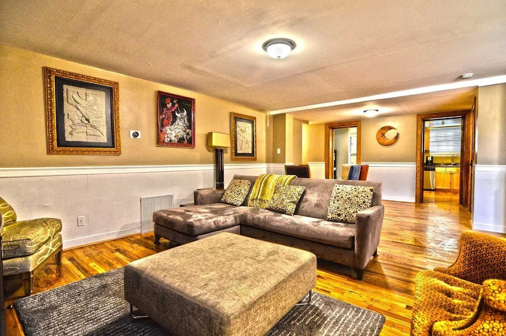 1717 Northwest Apartment #1030 - 2 Br Apts
