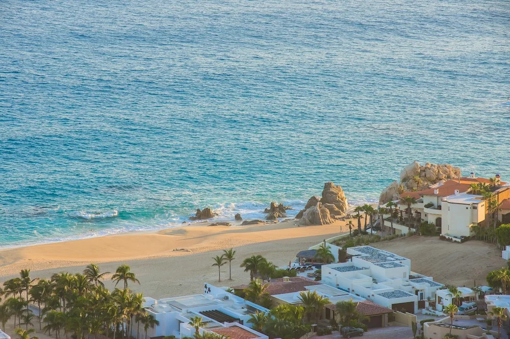 Elegant 6 Bedroom Villa With Amazing Ocean Views: Villa Clara Vista