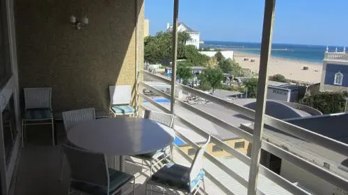 Miramar Apartments
