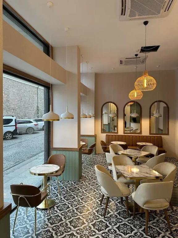 Iris Han Hotel
