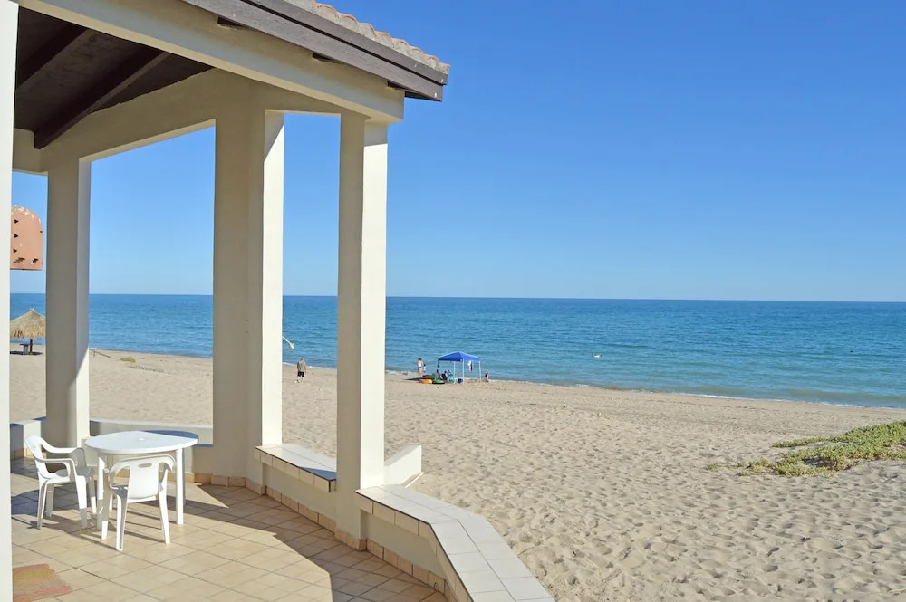 Playa Romantica by RedAwning