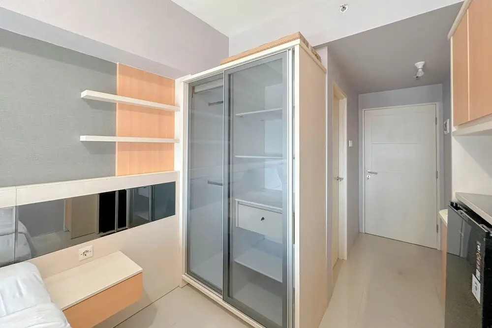 Pleasant and Restful Studio at Orchard Supermall Mansion Apartment