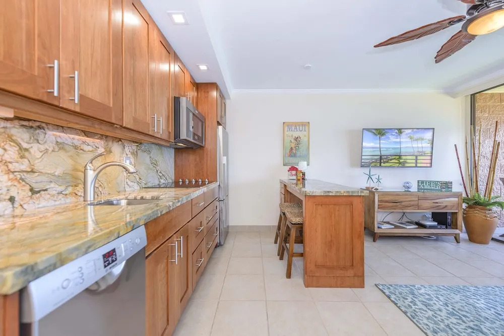 Kuleana 622 1bdrm 1 Bedroom Condo by RedAwning