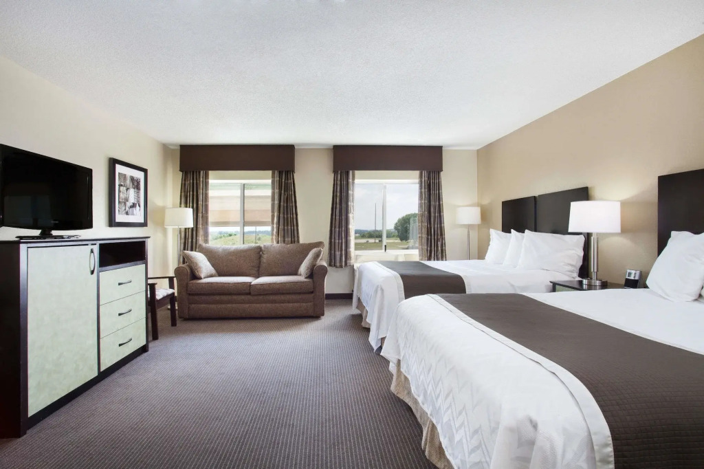 Baymont Inn And Suites Dale
