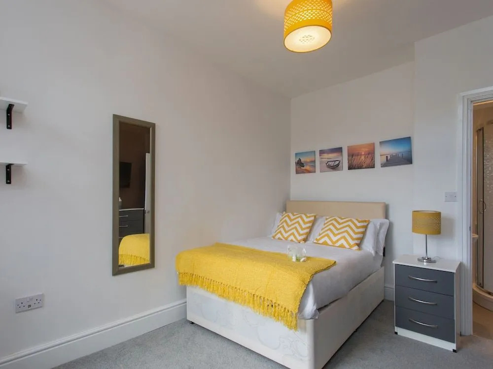 Crewe Rooms Westminster Street