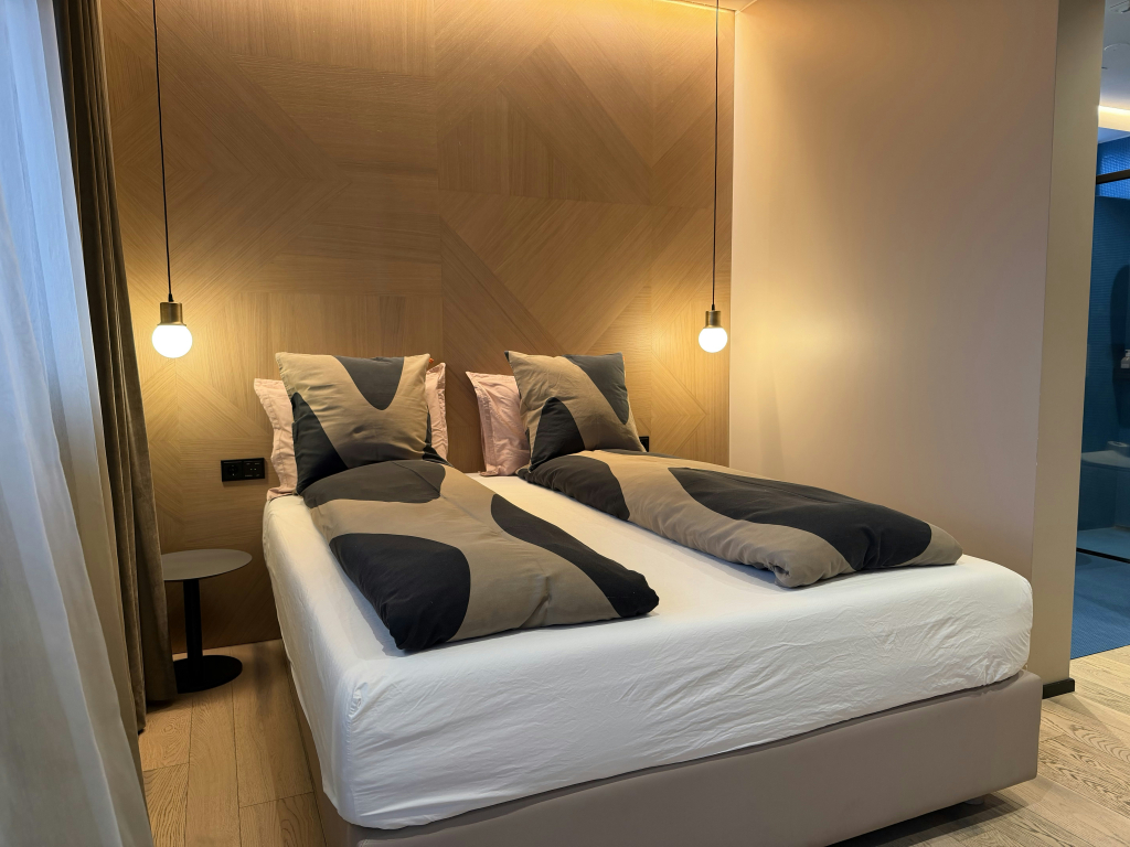 Hotel Lotus
