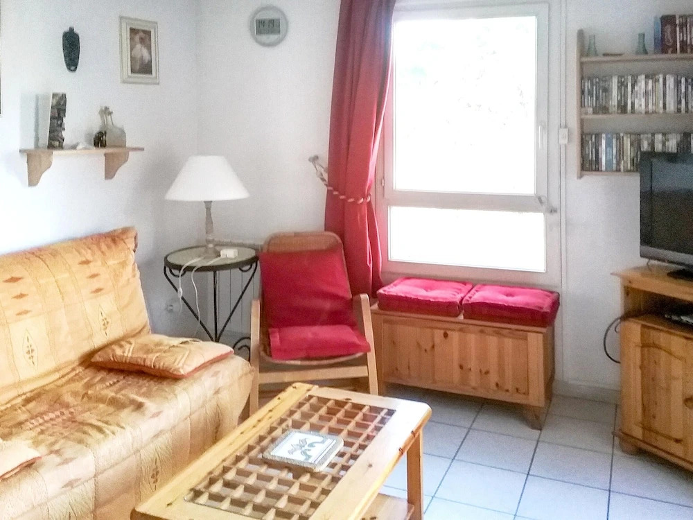 Apartment With one Bedroom in Cannes, With Pool Access and Furnished T