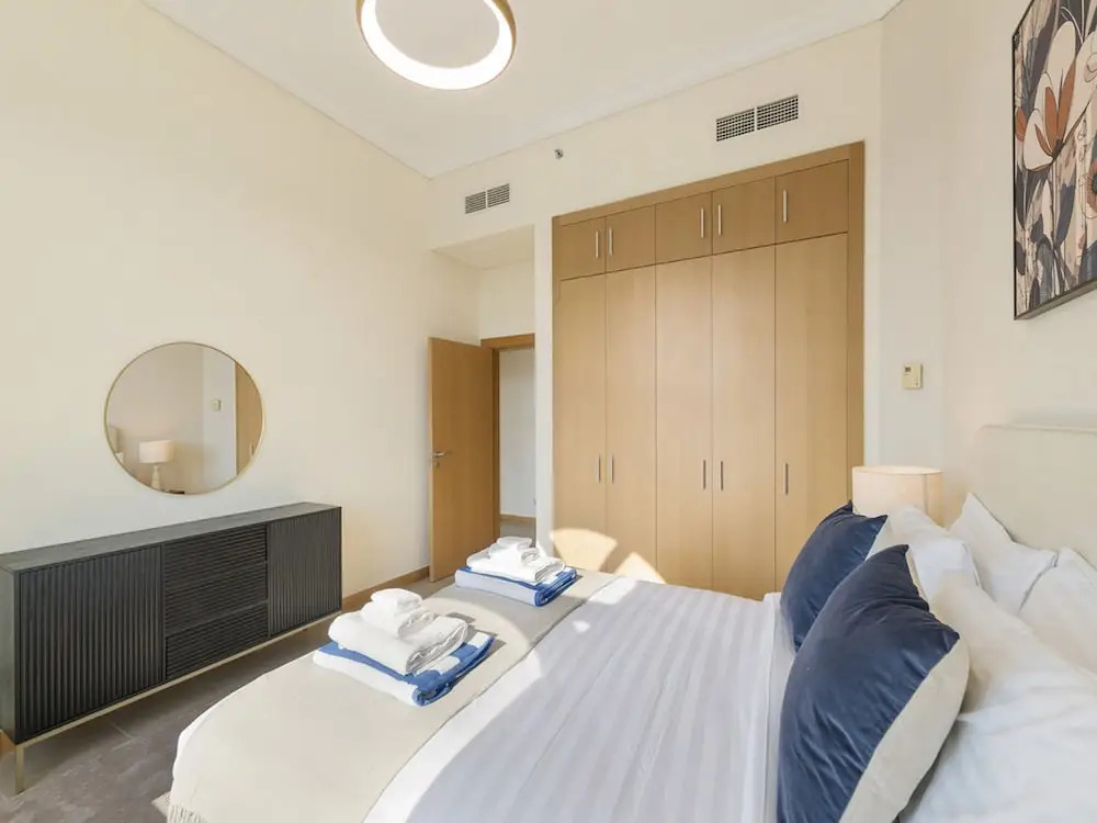 Short-stay at Al Haseer - 4 Beds Palm Holiday Apt