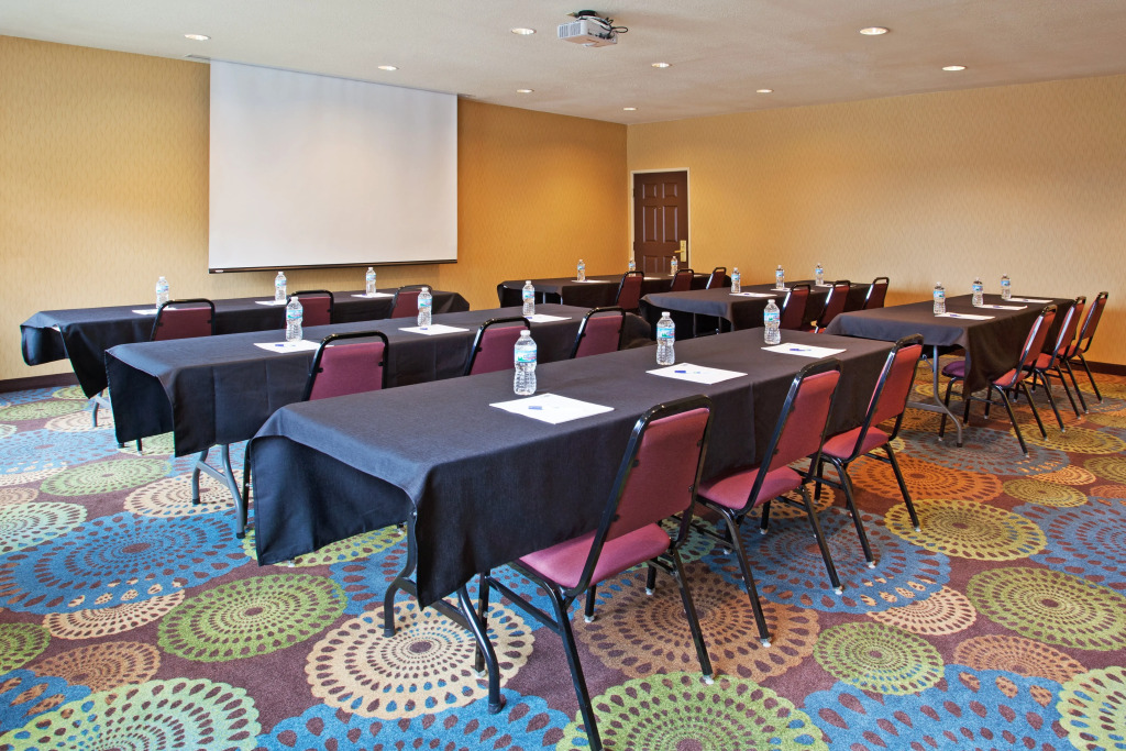 Holiday Inn Express & Suites Columbus East - Reynoldsburg by IHG