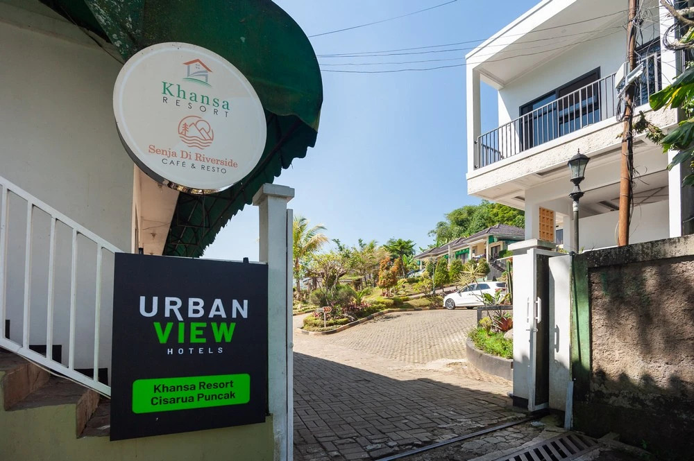 Urbanview Resort Syariah Khansa Cisarua Puncak by RedDoorz