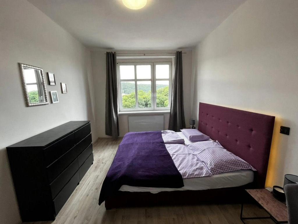 Large 3 bedroom apartment with billiard and view