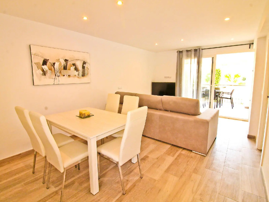 Lago Y Mar - Three Bedroom