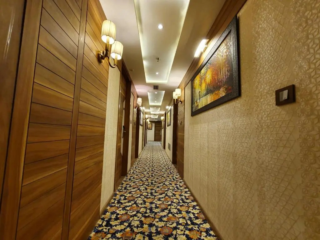Hotel Makhan Residency