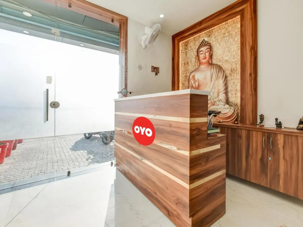 OYO Flagship 70397 Hotel Royal Kingz