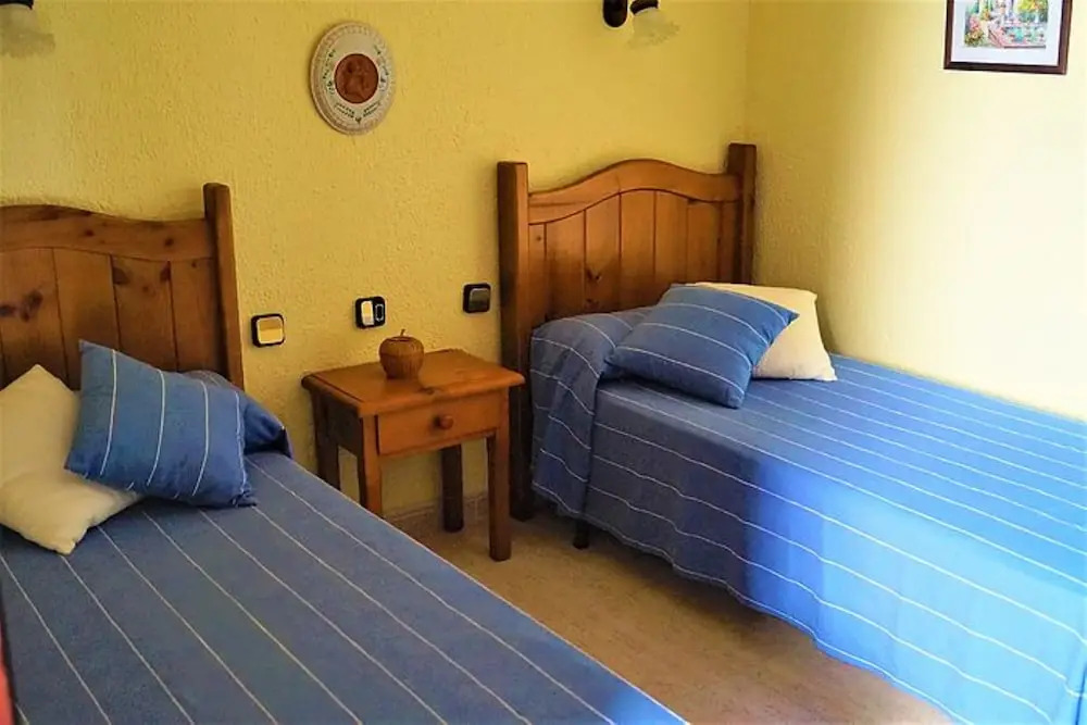 House - 2 Bedrooms with Pool and WiFi - 107930