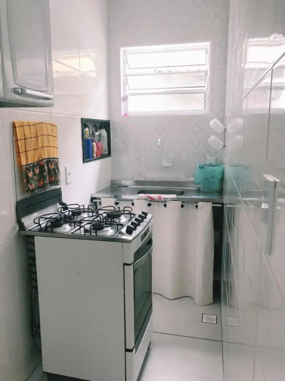 Suíte com cozinha no quintal da casa