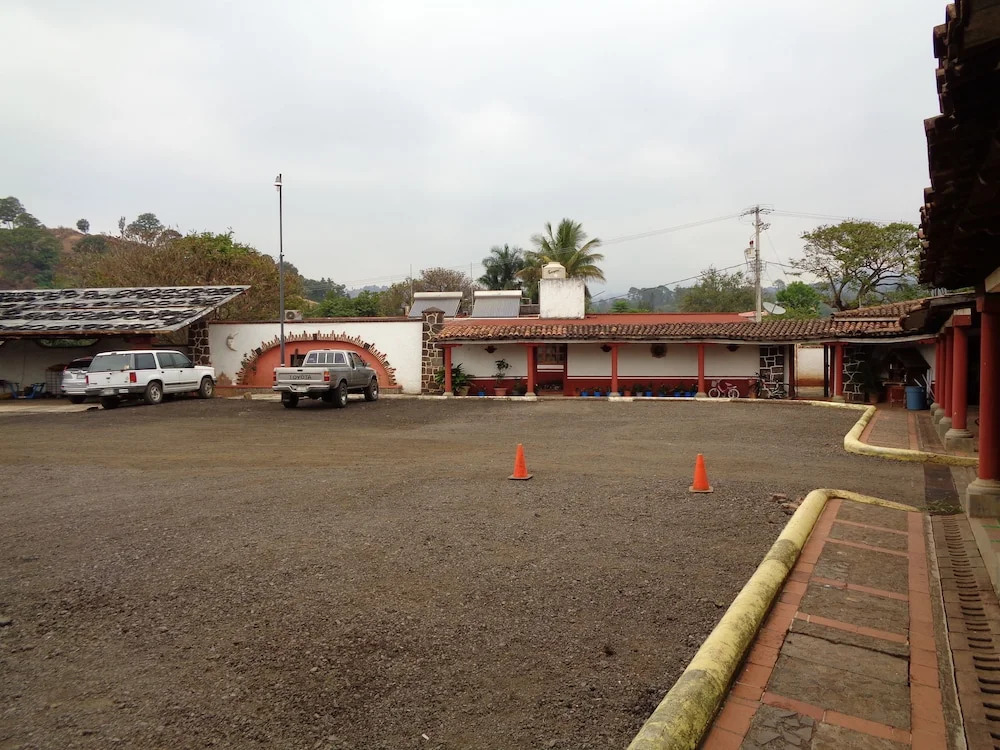 Hotel Campestre Hacienda Caracha