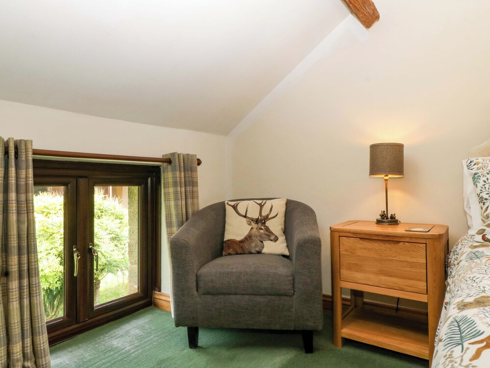 Redstart Cottage