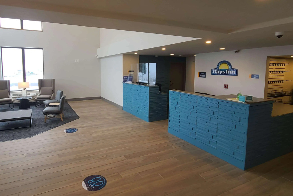 Days Inn by Wyndham Johnson Creek