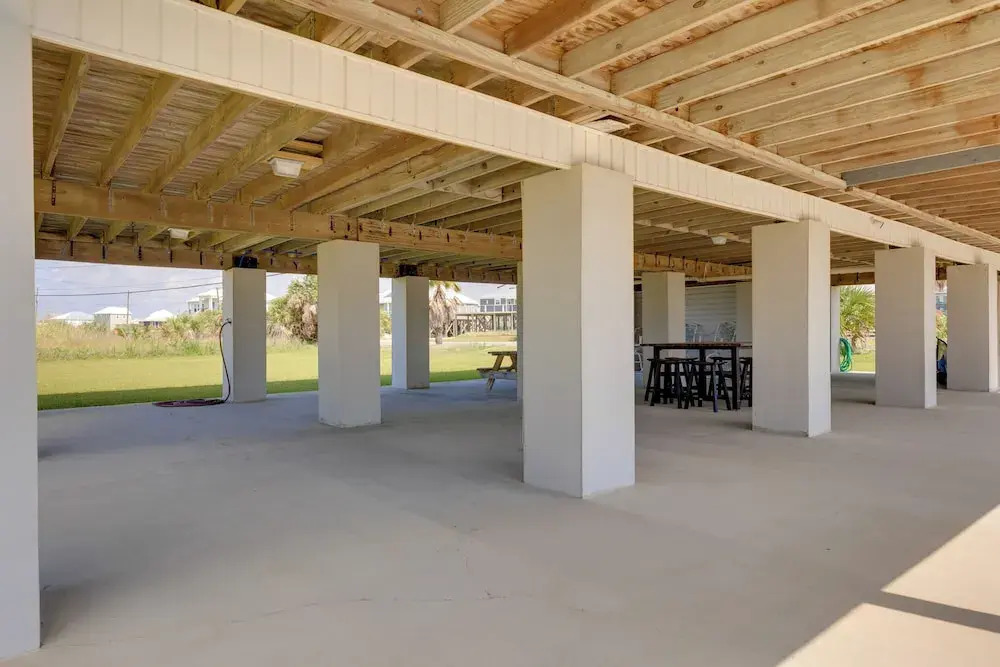 1 Block to Gulf: Dauphin Island Retreat w/ Views