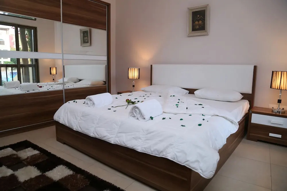 Tala Bay Residence - Families Only