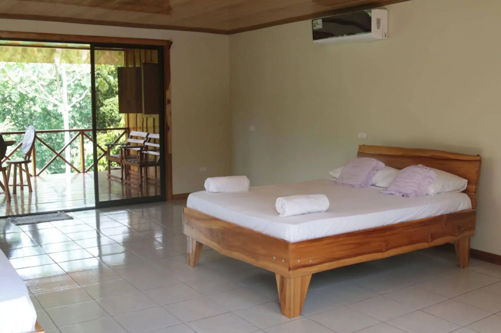 Vista Drake Lodge