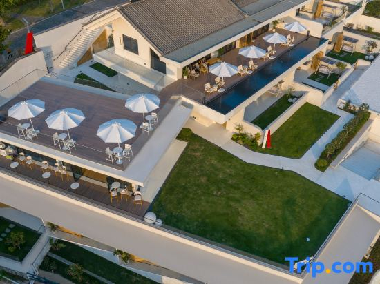 Tengchong Breeze and Courtyard Natural Hot Spring Homestay