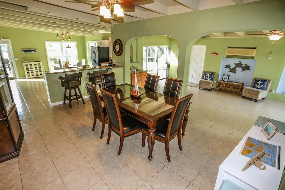 5670 Williams Dr. - M