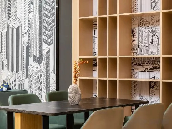City Comfort Inn Hotel (Lingao Shopping Plaza)