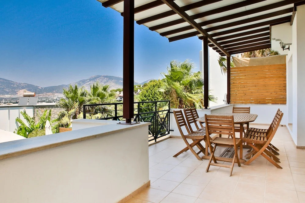 Important Group Villa BD463 4 Bedrooms