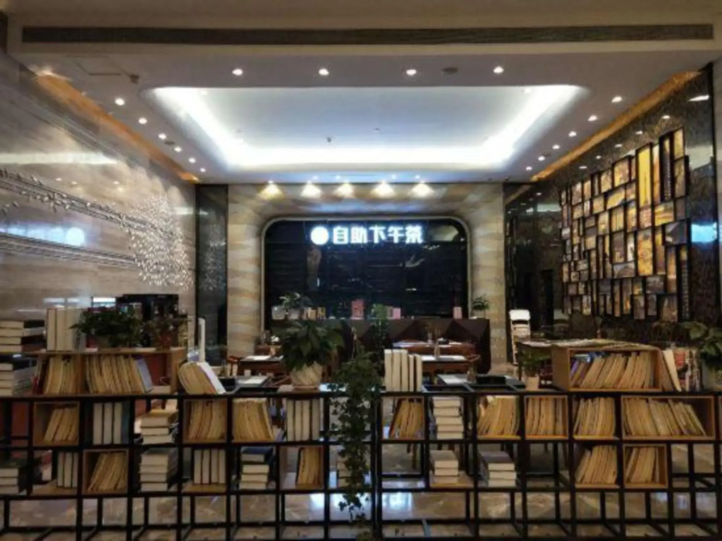 Sweet Fruit Charm International Hotel (Foshan West Station Shati Airport Store)
