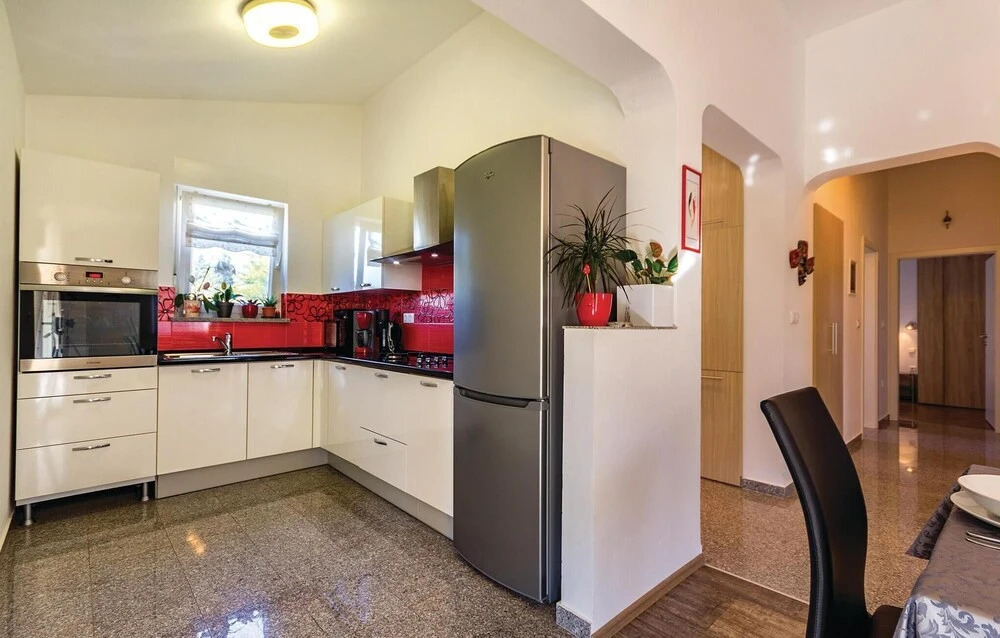 Stunning Home in Fazana With Wifi and 3 Bedrooms