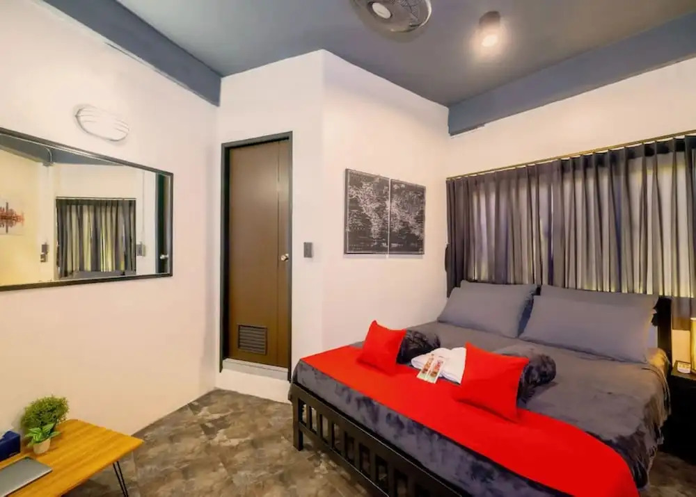 Episode 11 Hostel Sukhumvit
