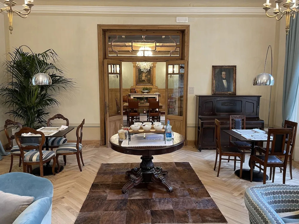 VILLA CHIOVENDA Residenza dEpoca