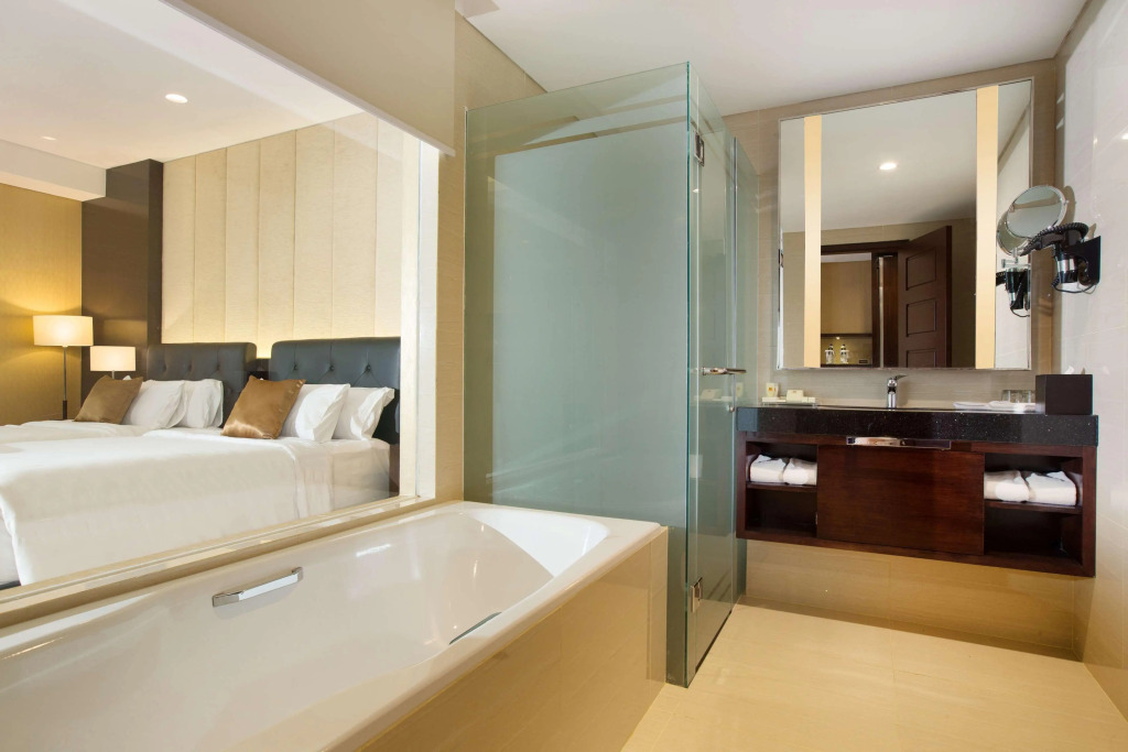 Grand Mercure Solo Baru
