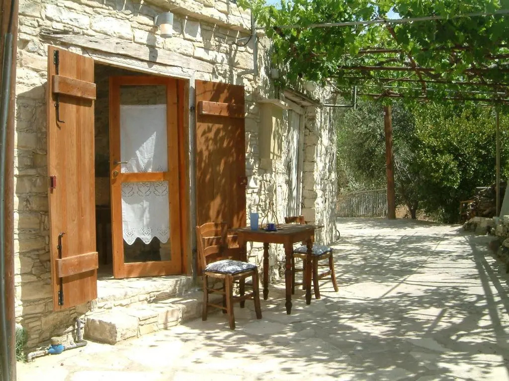Elenis Cottage