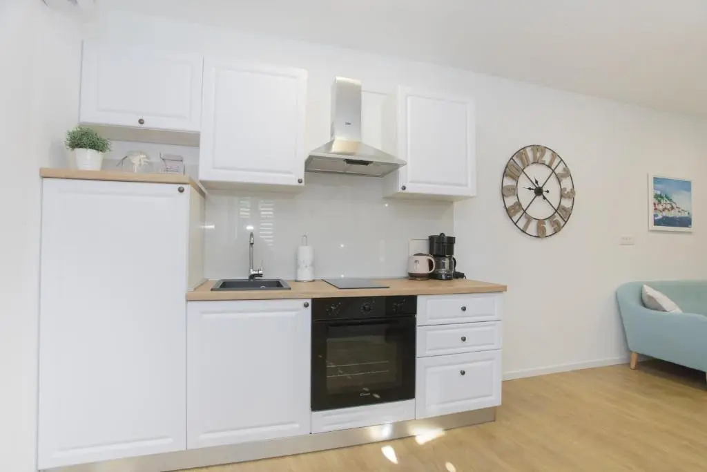 Aurum Apartment