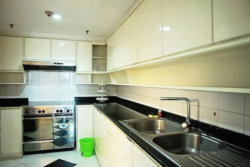 Classic Brawijaya Apartment with Pool View