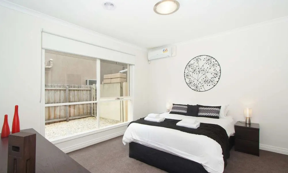 Smart Caulfield Townhouse