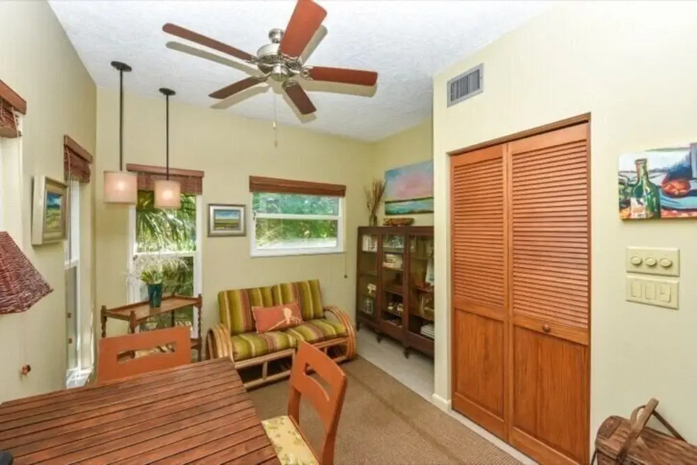 2903 Avenue F 3 Bedroom Home by RedAwning