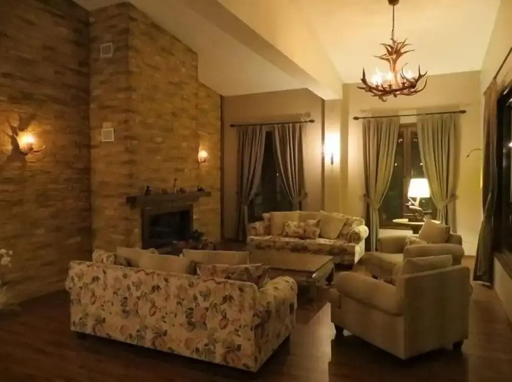 Riva's Club Hotel