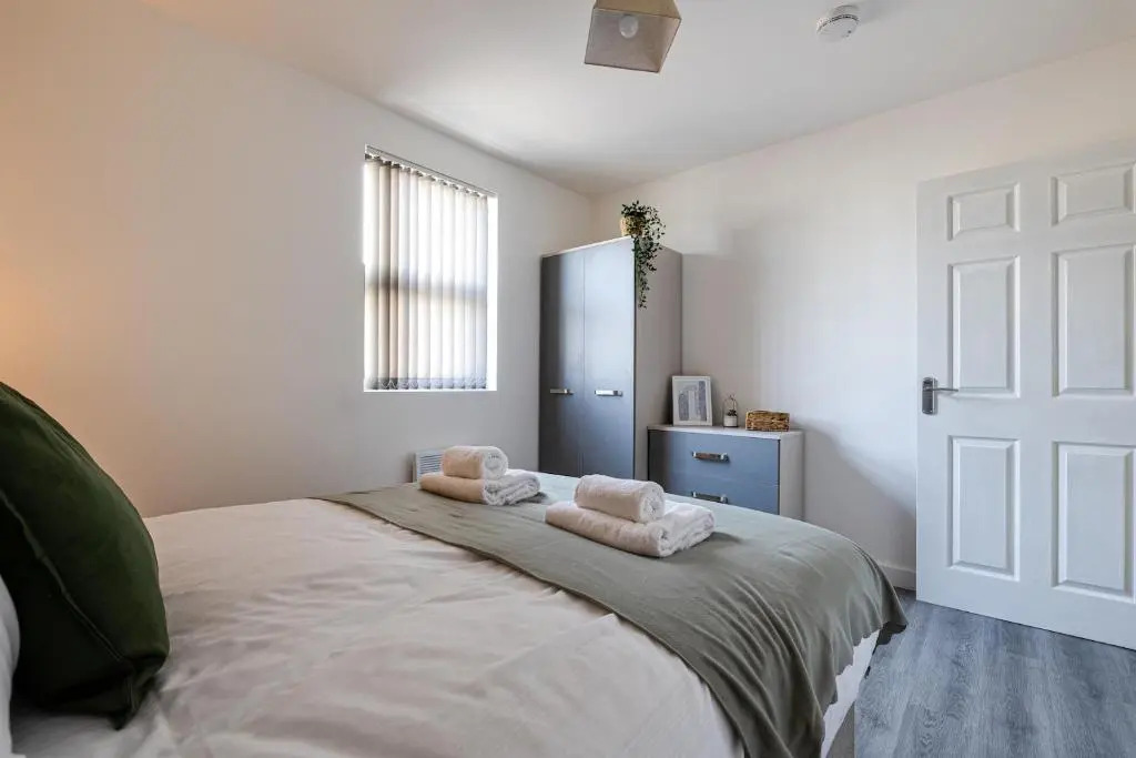 Modern & refurbished 2/bed apartment in Stockport